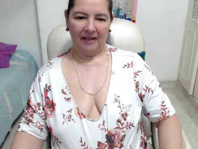 leonela-68 webcam