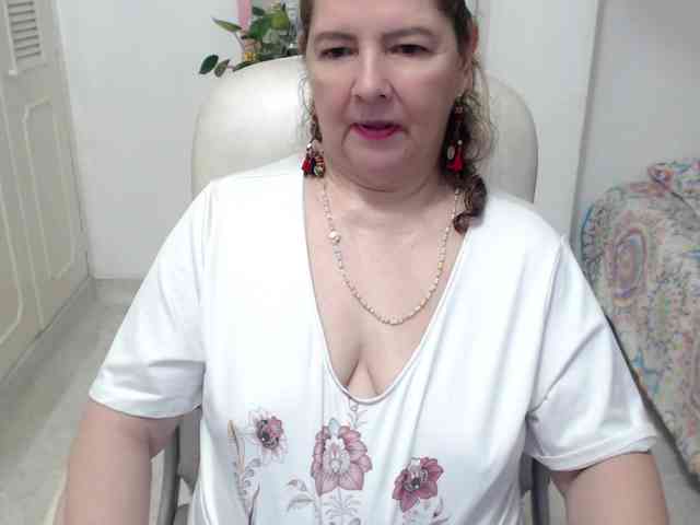 leonela-68 webcam
