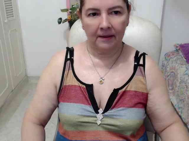 leonela-68 webcam