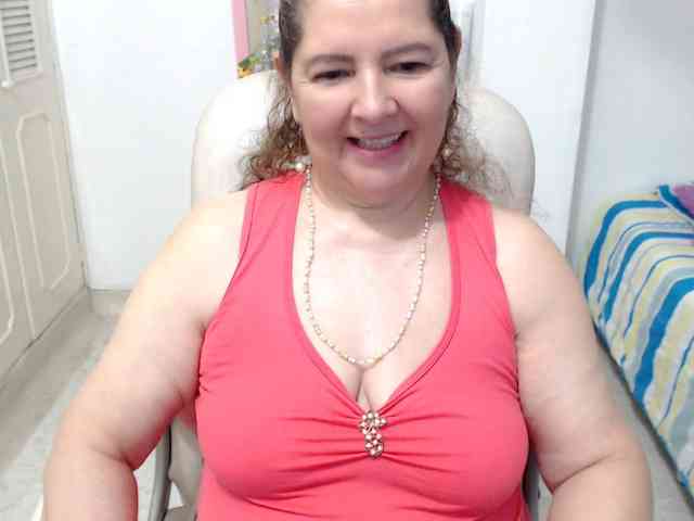 leonela-68 webcam
