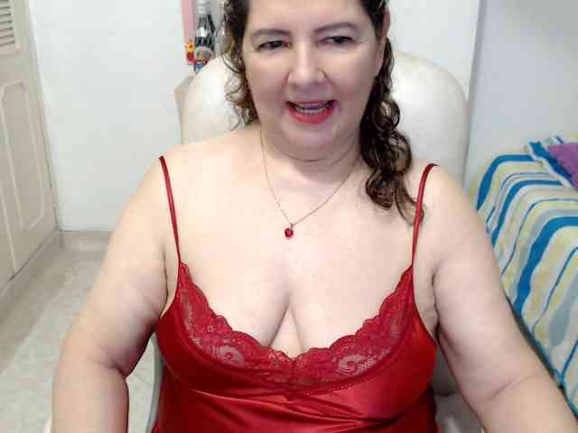 leonela-68