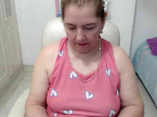 leonela-68 webcam