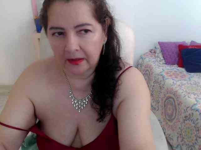 leonela-68 webcam