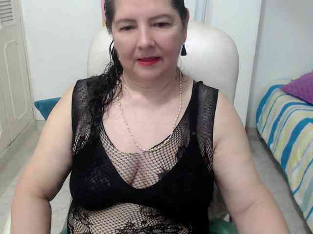 leonela-68 webcam