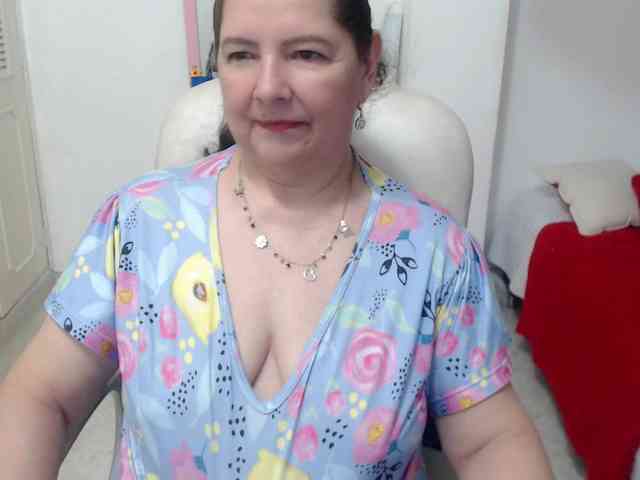 leonela-68 webcam