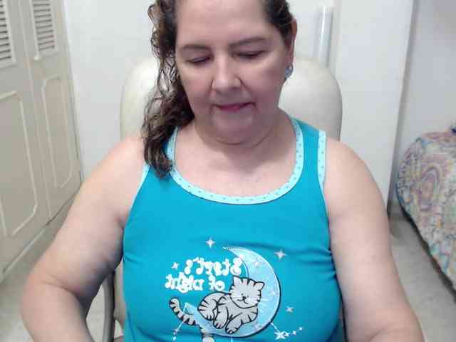 leonela-68 webcam