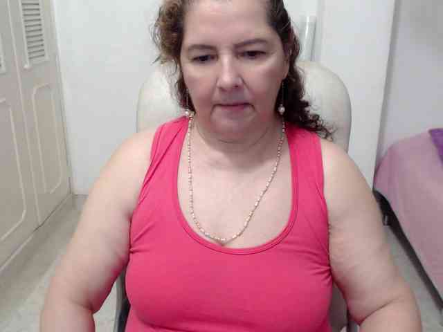 leonela-68