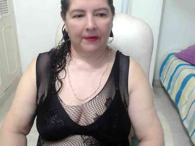 leonela-68 webcam