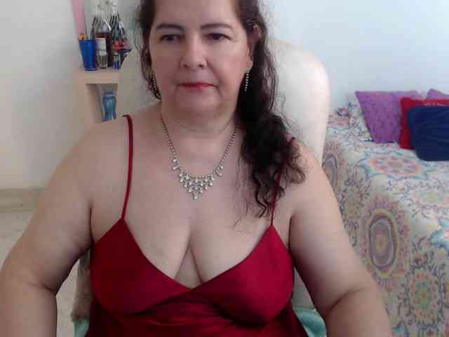 leonela-68