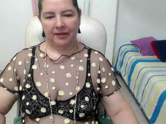 leonela-68 webcam