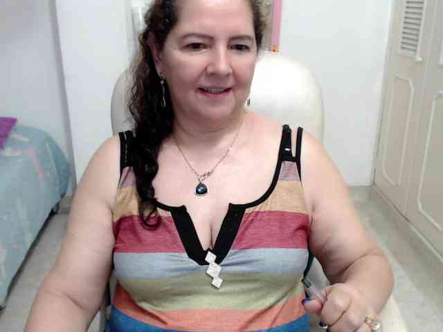 leonela-68 webcam