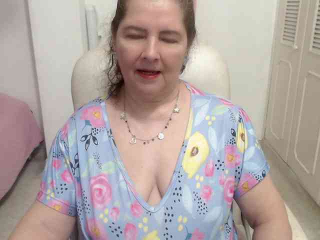 leonela-68 webcam