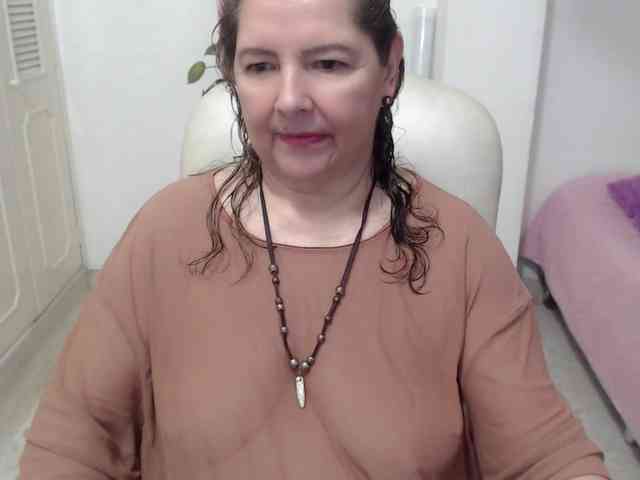 leonela-68 webcam