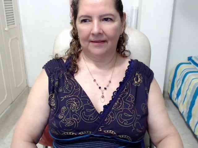 leonela-68 webcam