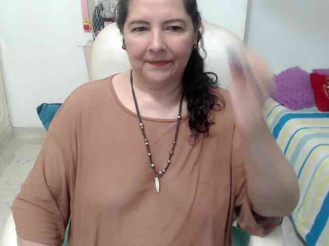 leonela-68 webcam
