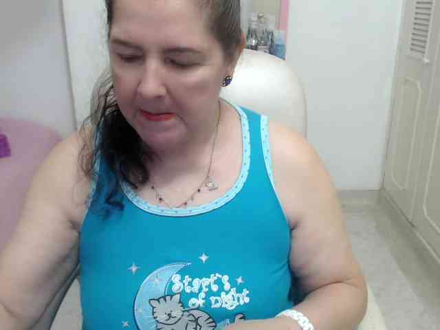 leonela-68 webcam