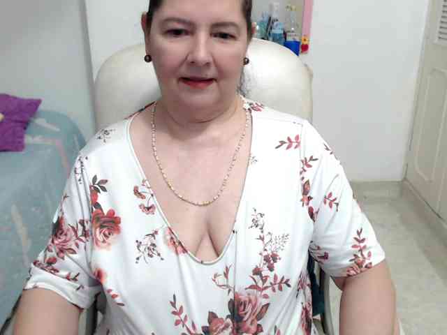 leonela-68 webcam