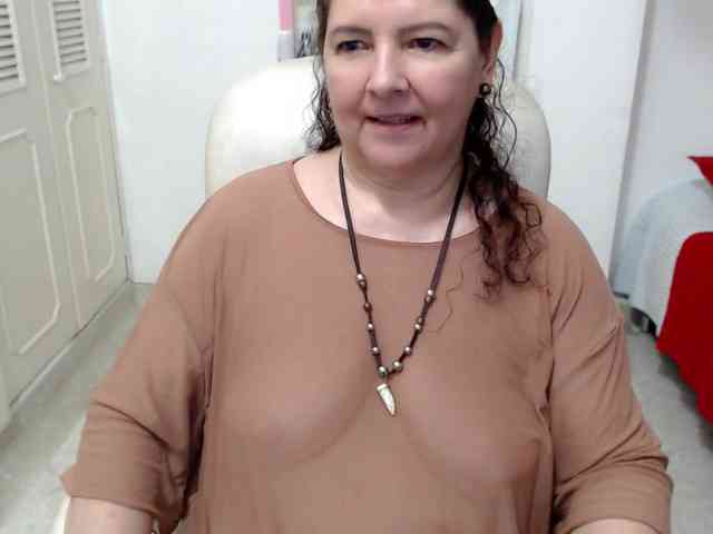 leonela-68 webcam