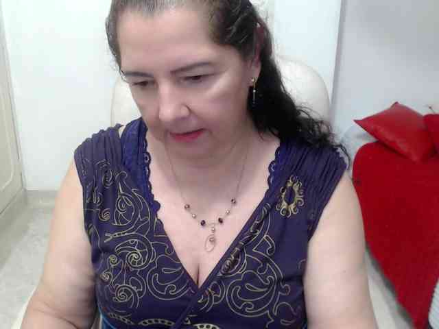 leonela-68 webcam