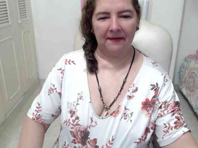 leonela-68