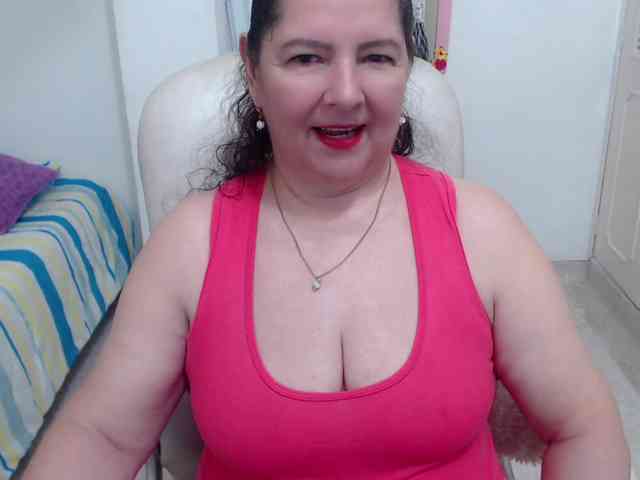 leonela-68 webcam