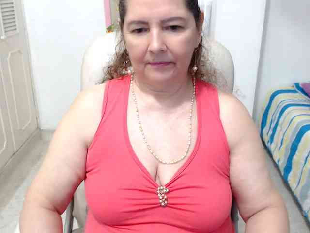 leonela-68 webcam