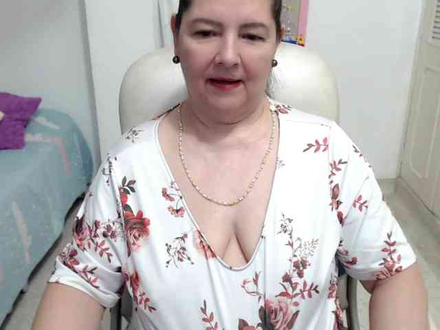 leonela-68 webcam