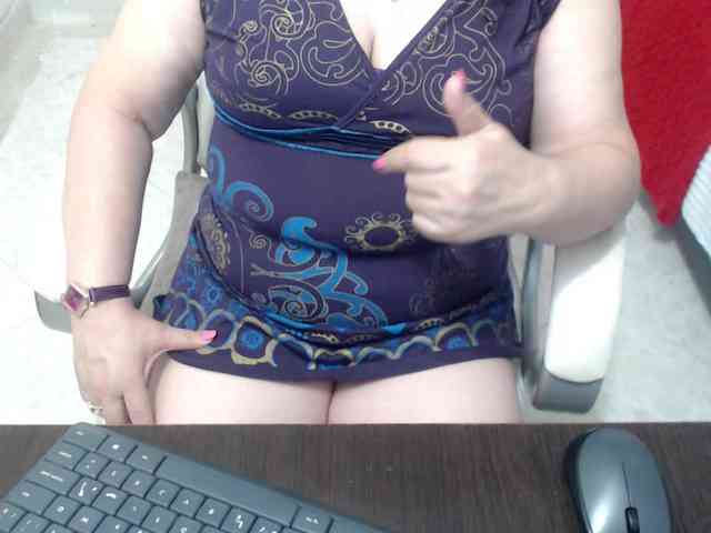 leonela-68 webcam