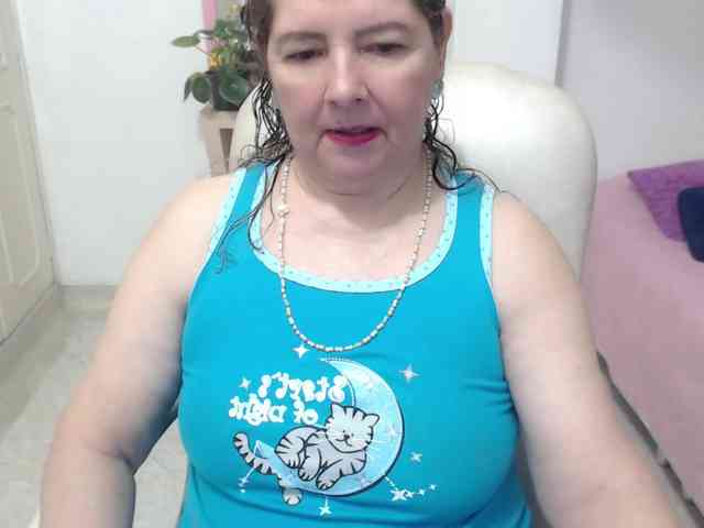leonela-68 webcam