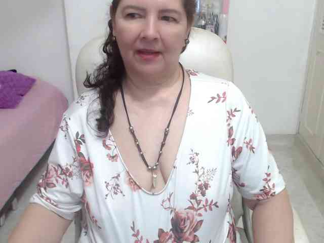 leonela-68
