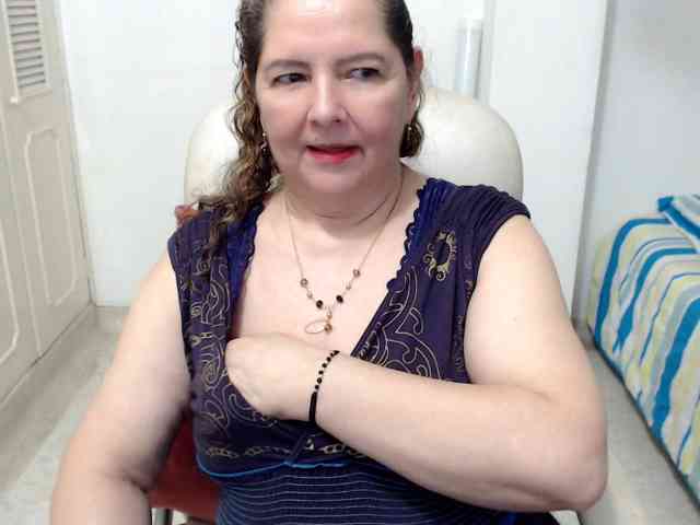 leonela-68 webcam