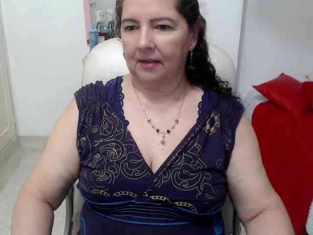 leonela-68