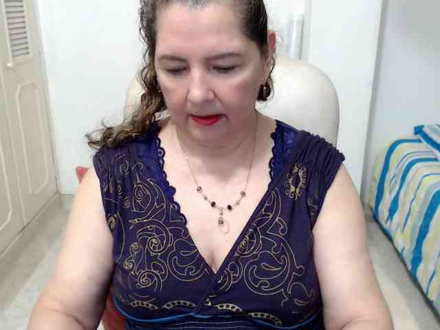 leonela-68 webcam