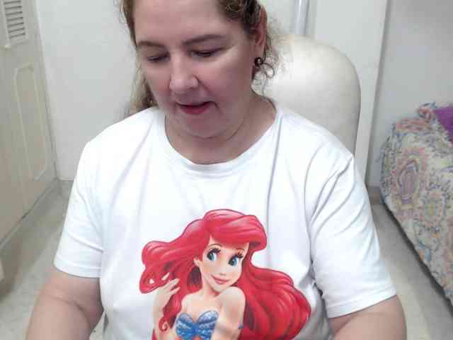 leonela-68 webcam