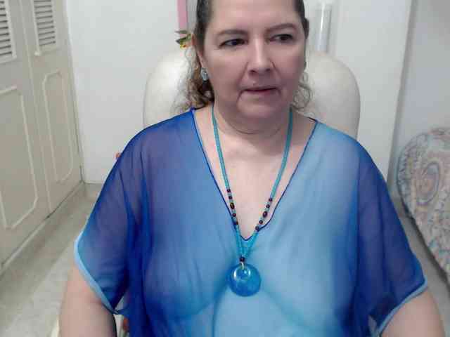 leonela-68 webcam