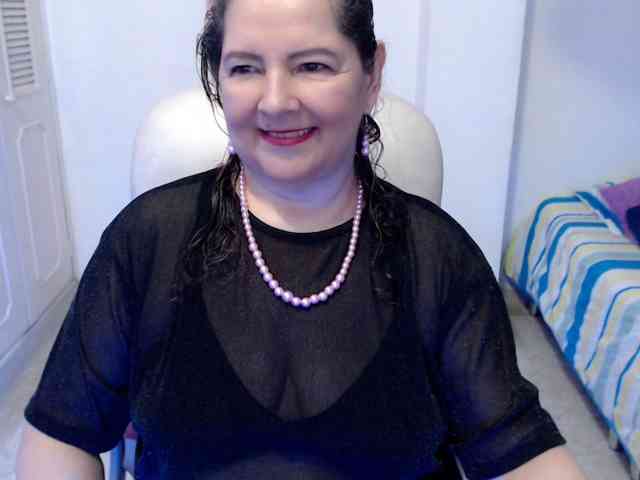 leonela-68