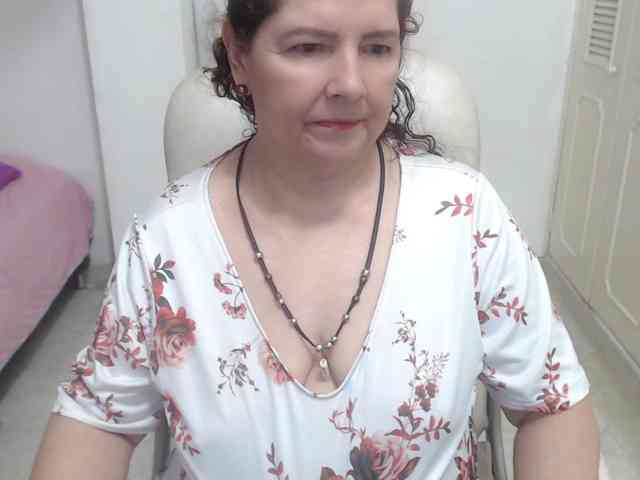 leonela-68 webcam
