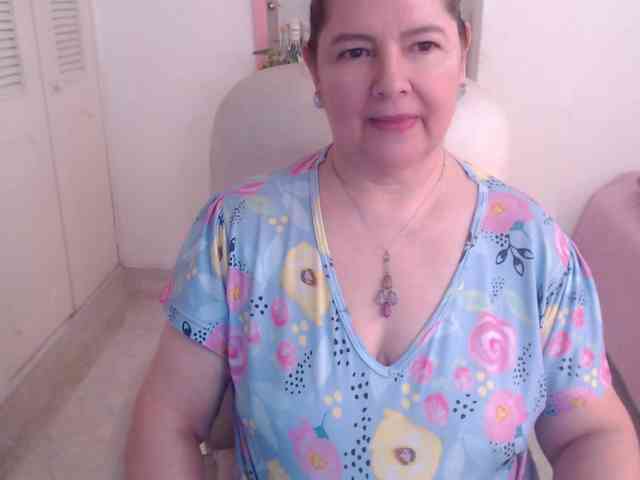 leonela-68 webcam