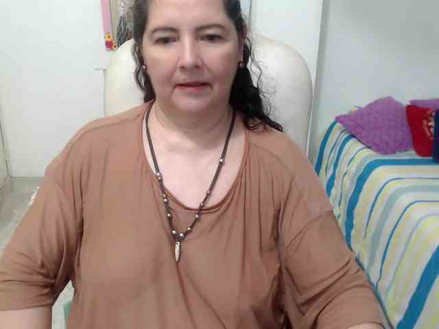 leonela-68 webcam