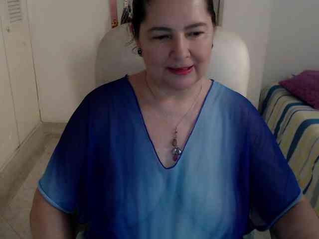 leonela-68 webcam