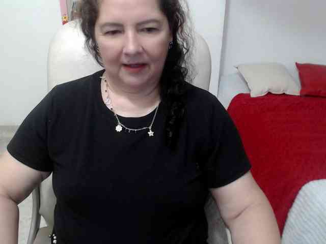 leonela-68