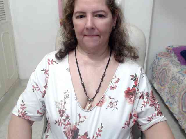 leonela-68 webcam