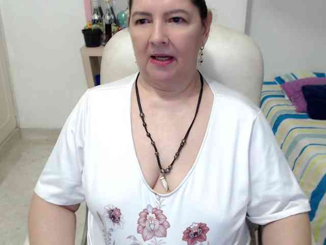 leonela-68