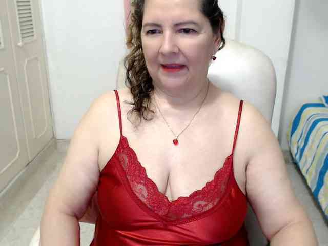 leonela-68
