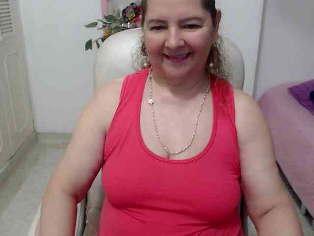 leonela-68