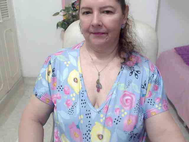 leonela-68 webcam