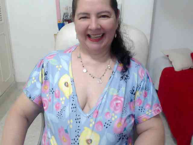 leonela-68 webcam