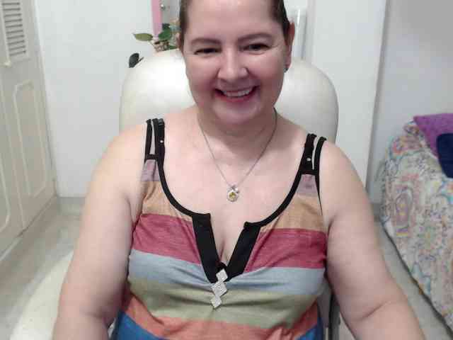 leonela-68 webcam