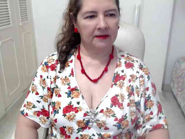 leonela-68 webcam