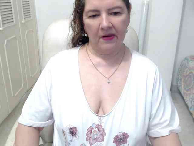 leonela-68